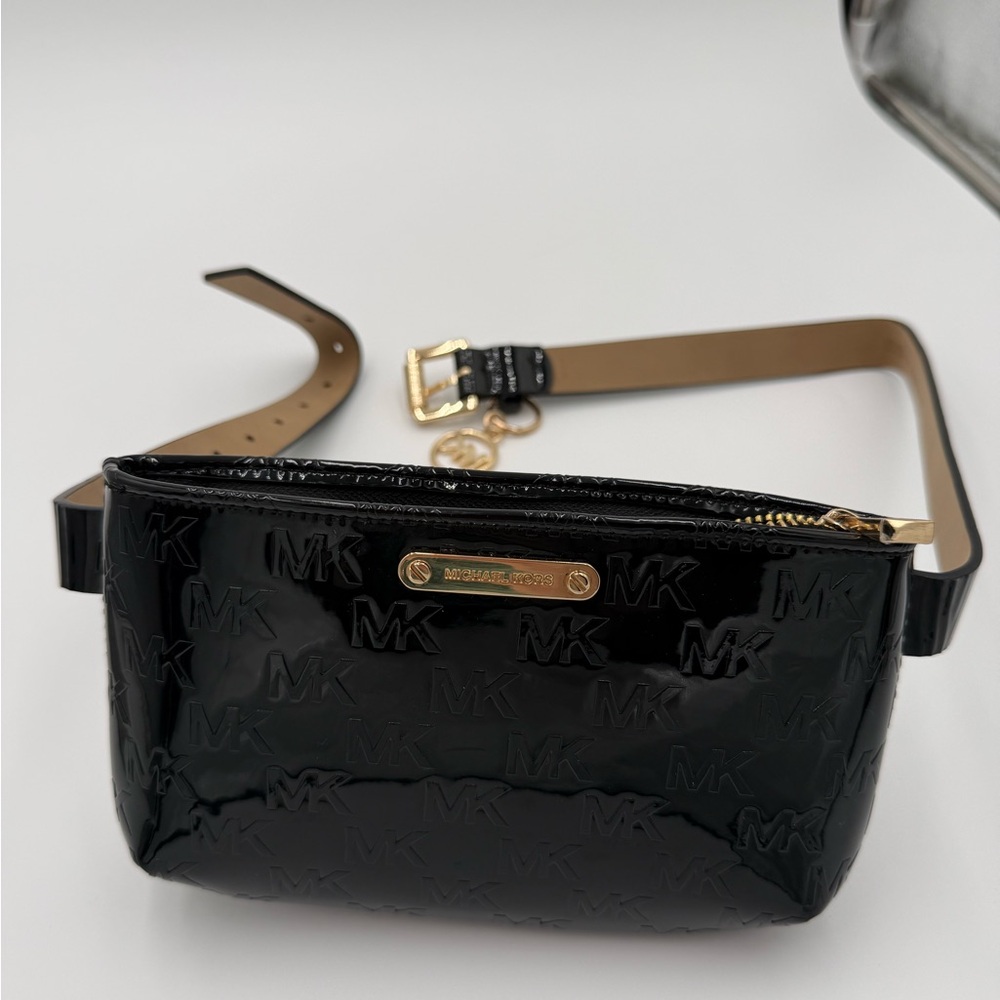 Michael Michael Kors Glossy Black Belt Bag - Picture 2 of 10